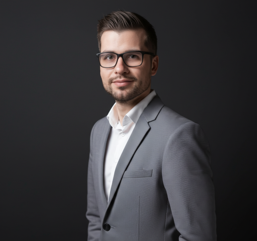 Alex Johnson, SOC Analyst at Deloitte Cyber
